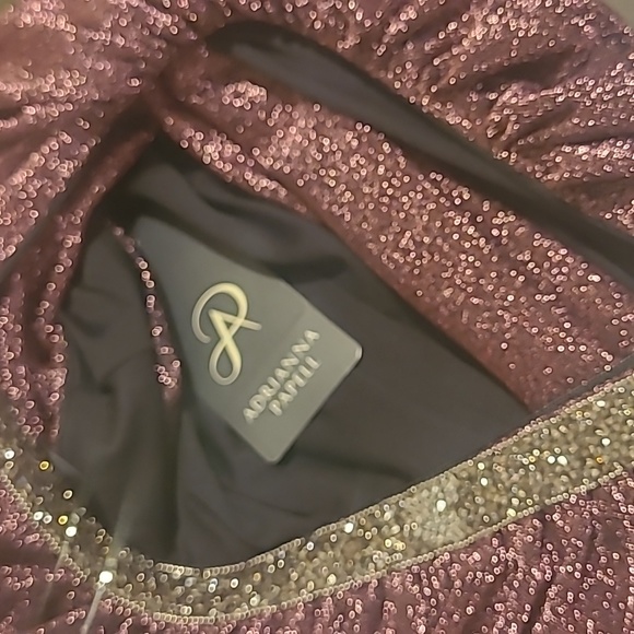 NEW WITH TAG ADRIANNA PAPELL GOWN - Picture 7 of 8